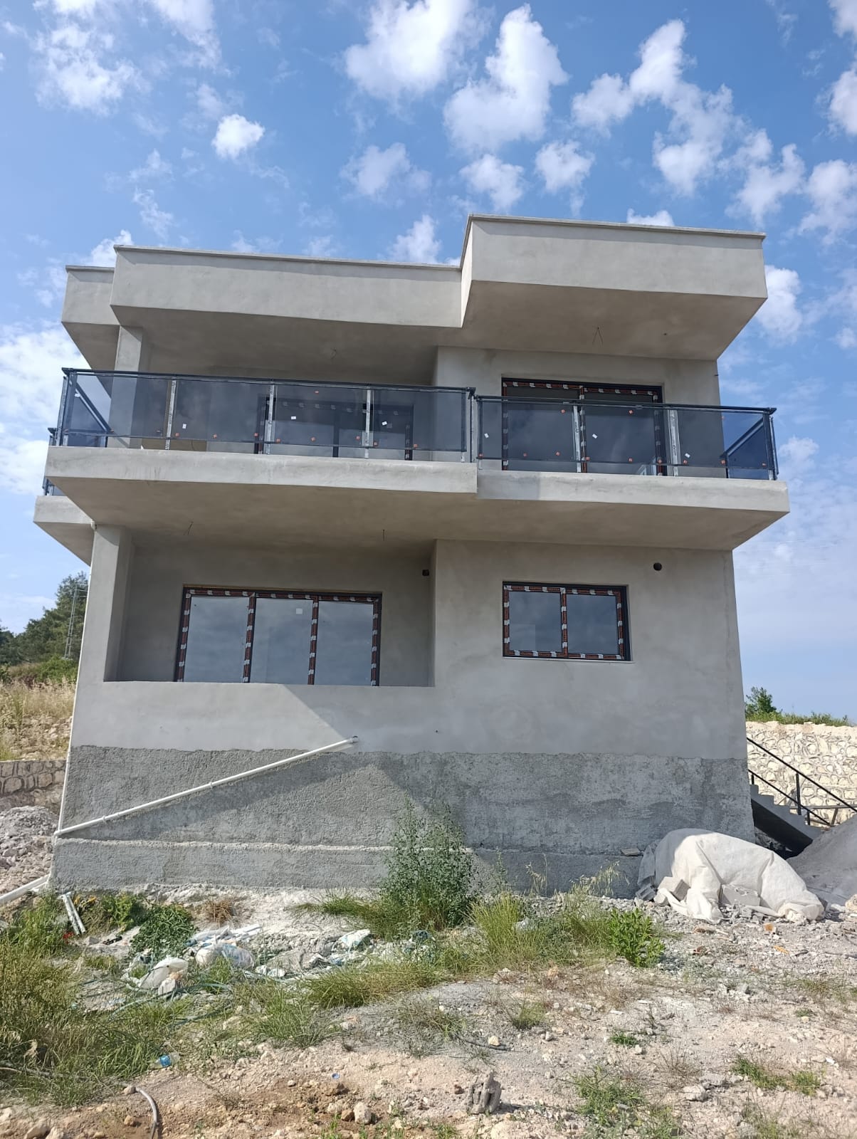 Modern Villa Al&uuml;minyum ve Cam Korkuluk Sistemleri - G&ouml;rsel 2