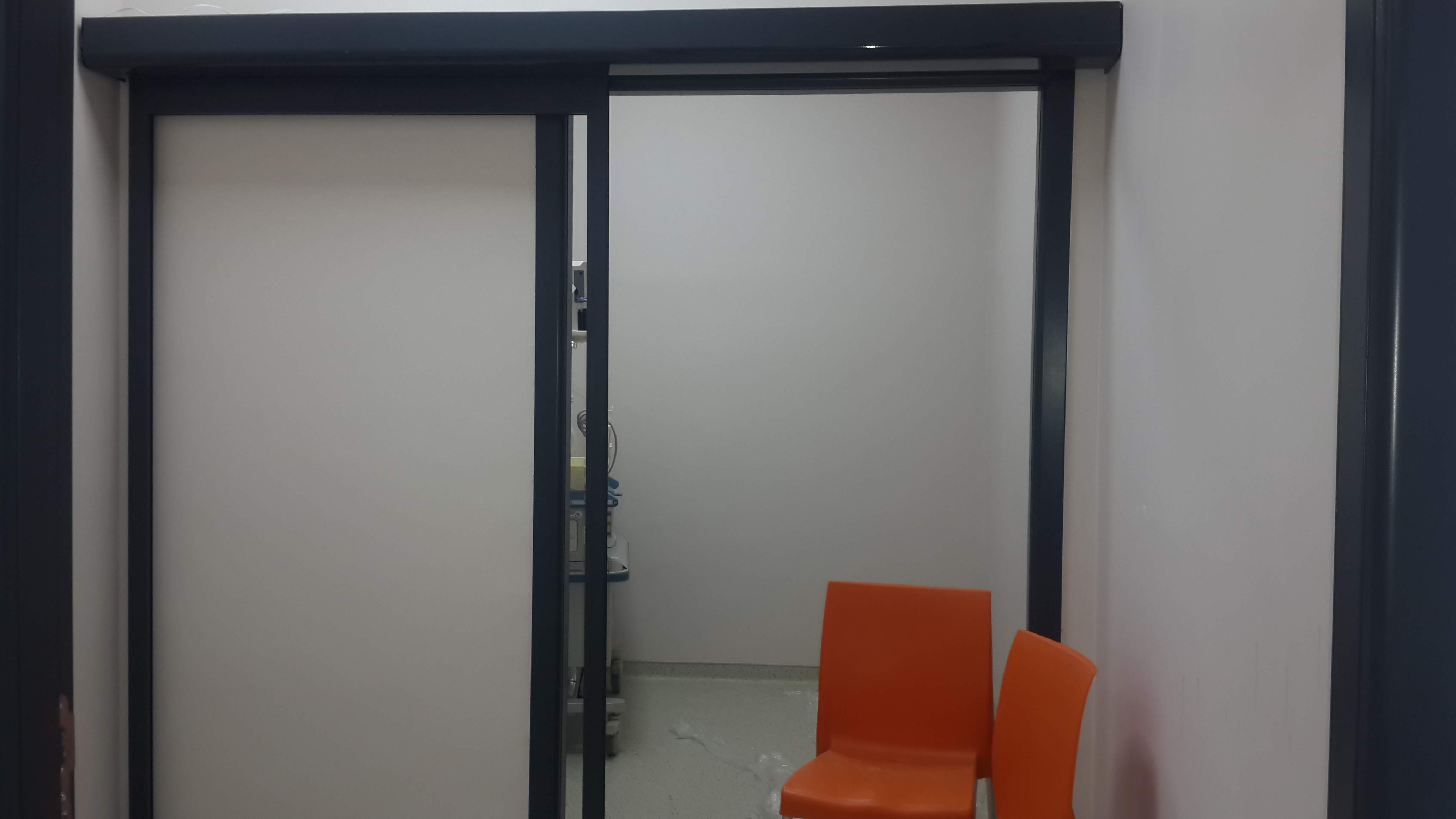 Klinik ve Ofis İ&ccedil; Mekan Otomatik Kapı Uygulaması
